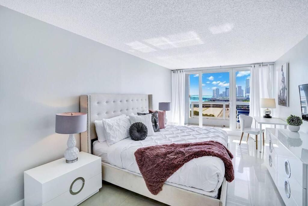 In Love! Skyline Views, Renovated Appartamento *